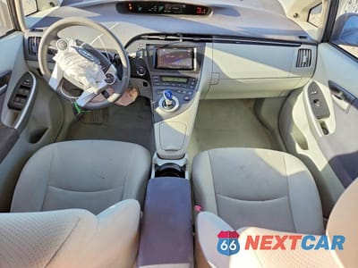 Zdjęcie 8 z 13 samochodu: 2010 TOYOTA PRIUS II VIN:JTDKN3DUXA0192635 - miniatura