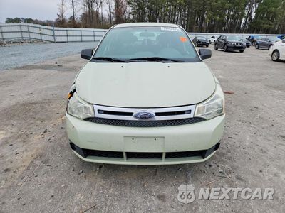 Piąte zdjęcie samochodu w środku: 2010 FORD FOCUS SE VIN:1FAHP3FN2AW187071 - miniatura