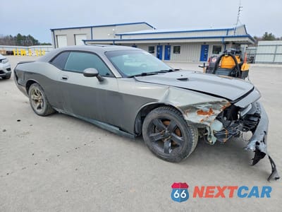 Czwarte zdjęcie samochodu z boku: 2009 DODGE CHALLENGER SE VIN:2B3LJ44V69H589816 - miniatura