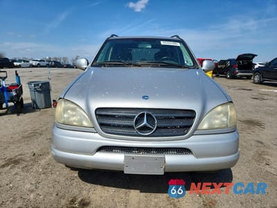 Piąte zdjęcie samochodu w środku: 2000 MERCEDES-BENZ ML 320 VIN:4JGAB54E6YA221301 - miniatura
