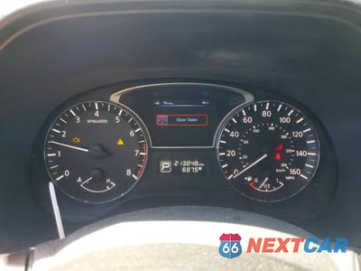 Zdjęcie 9 z 11 samochodu: 2013 NISSAN PATHFINDER S VIN:5N1AR2MN9DC641501 - miniatura