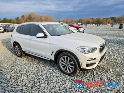 Czwarte zdjęcie samochodu z boku: 2018 BMW X3 XDRIVE30I VIN:5UXTR9C55JLC69563 - miniatura