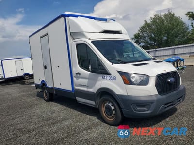 Czwarte zdjęcie samochodu z boku: 2022 FORD TRANSIT DELIVERY TRUCK VIN:1FDBW5Z8XNKA20213 - miniatura