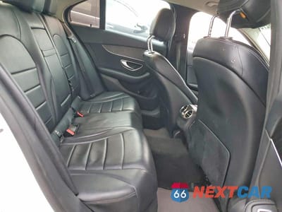 Zdjęcie 10 z 13 samochodu: 2017 MERCEDES-BENZ C 300 VIN:55SWF4JB2HU197989 - miniatura
