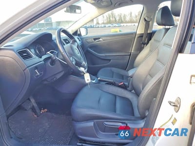 Zdjęcie 7 z 12 samochodu: 2012 VOLKSWAGEN JETTA SE VIN:3VWDP7AJ4CM375417 - miniatura