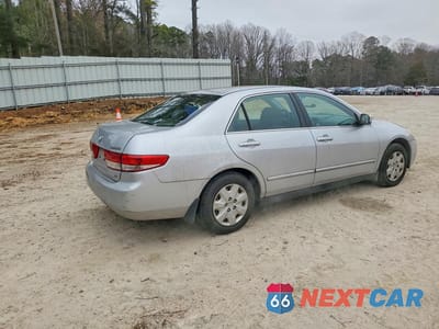 Trzecie zdjęcie samochodu z tyłu: 2003 HONDA ACCORD LX VIN:1HGCM56433A108671 - miniatura