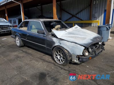 Czwarte zdjęcie samochodu z boku: 1987 BMW 325 IS VIN:WBAAA1305H8251514 - miniatura