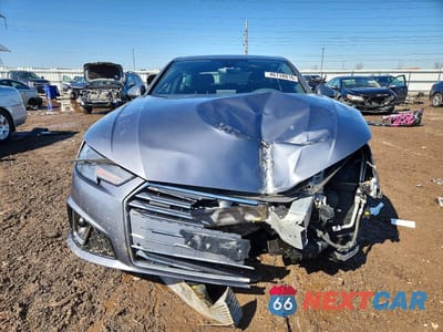 Piąte zdjęcie samochodu w środku: 2019 AUDI A4 PREMIUM VIN:WAUDNAF46KA031718 - miniatura