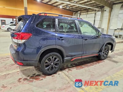 Trzecie zdjęcie samochodu z tyłu: 2021 SUBARU FORESTER SPORT VIN:JF2SKALC1MH474286 - miniatura