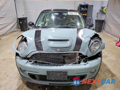 Piąte zdjęcie samochodu w środku: 2012 MINI COOPER S VIN:WMWSV3C52CTY26531 - miniatura