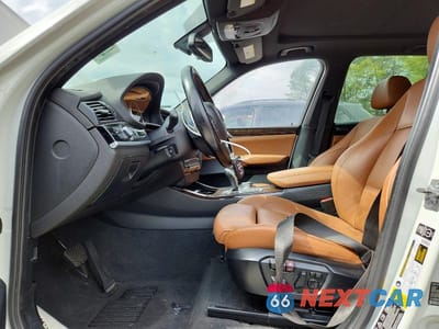 Zdjęcie 7 z 12 samochodu: 2015 BMW X3 XDRIVE28I VIN:5UXWX9C52F0D53559 - miniatura