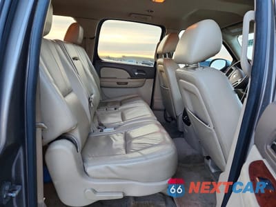 Zdjęcie 11 z 13 samochodu: 2013 CHEV SUBURBAN VIN:1GNSCJE06DR155840 - miniatura