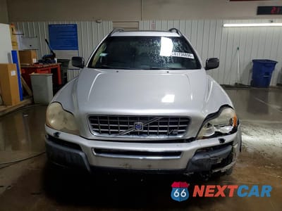 Piąte zdjęcie samochodu w środku: 2005 VOLVO XC90 V8 VIN:YV1CZ852651192287 - miniatura