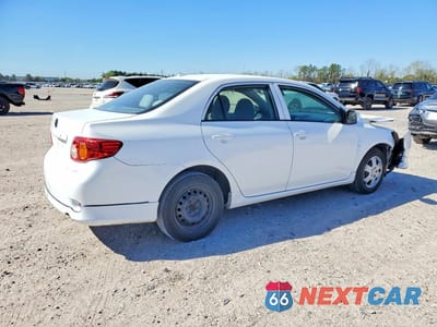 Trzecie zdjęcie samochodu z tyłu: 2010 TOYOTA COROLLA BASE VIN:1NXBU4EE2AZ218763 - miniatura
