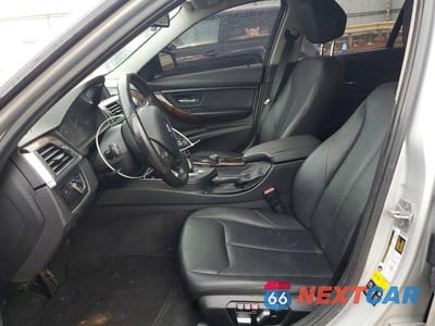 Zdjęcie 7 z 11 samochodu: 2016 BMW 320 XI VIN:WBA8E5G5XGNT41077 - miniatura