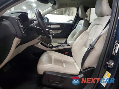 Zdjęcie 7 z 13 samochodu: 2022 VOLVO XC40 T5 MOMENTUM VIN:YV4162UK7N2653203 - miniatura
