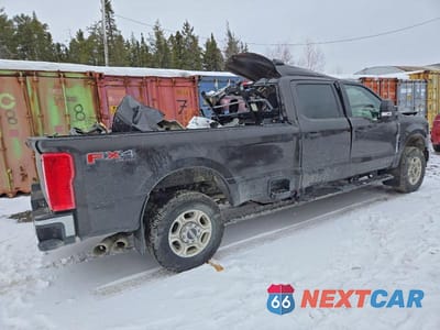 Trzecie zdjęcie samochodu z tyłu: 2025 FORD F250 SUPER DUTY VIN:1FT7W2BT3SEC46109 - miniatura