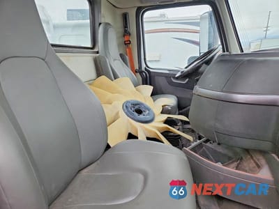 Zdjęcie 6 z 10 samochodu: 2023 VOLVO VN VNL VIN:4V4NG9EJ5PN611828 - miniatura