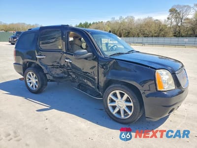 Czwarte zdjęcie samochodu z boku: 2008 GMC YUKON DENALI VIN:1GKEC63868J191712 - miniatura