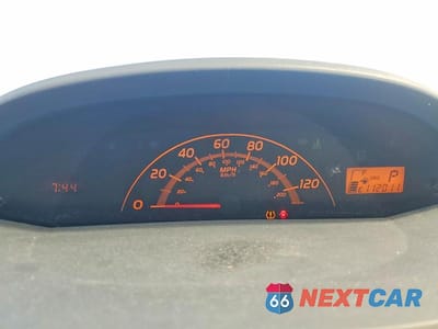 Zdjęcie 9 z 11 samochodu: 2010 TOYOTA YARIS BASE VIN:JTDKT4K30A5281980 - miniatura