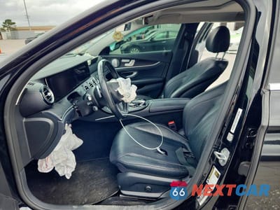 Zdjęcie 7 z 12 samochodu: 2018 MERCEDES-BENZ E 300 4MATIC VIN:WDDZF4KB1JA302653 - miniatura