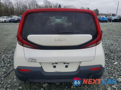 Zdjęcie 6 z 12 samochodu: 2022 KIA SOUL LX VIN:KNDJ23AUXN7173590 - miniatura
