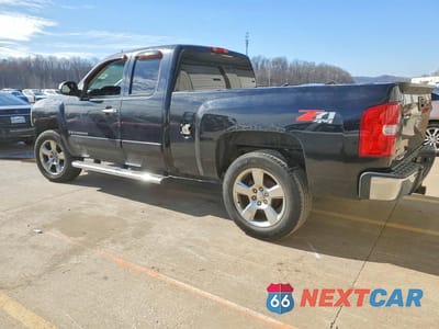 Drugie zdjęcie samochodu z przodu: 2008 CHEVROLET SILVERADO K1500 VIN:2GCEK190X81331337 - miniatura