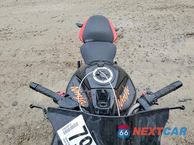 Piąte zdjęcie samochodu w środku: 2014 KAWASAKI EX650 F VIN:JKAEXEF11EDA13688 - miniatura