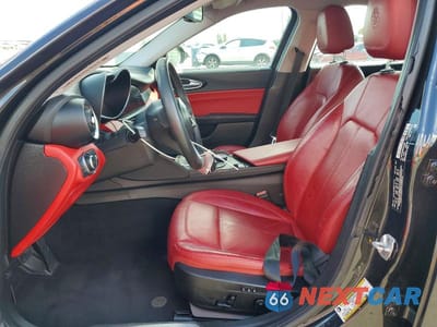 Zdjęcie 7 z 11 samochodu: 2017 ALFA ROMEO GIULIA Q4 VIN:ZARFAEDN6H7554355 - miniatura