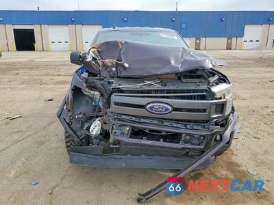 Piąte zdjęcie samochodu w środku: 2018 FORD F150 SUPERCREW VIN:1FTEW1E50JKG01817 - miniatura