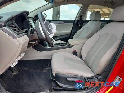 Zdjęcie 7 z 12 samochodu: 2019 HYUNDAI SONATA SE VIN:5NPE24AF6KH794891 - miniatura
