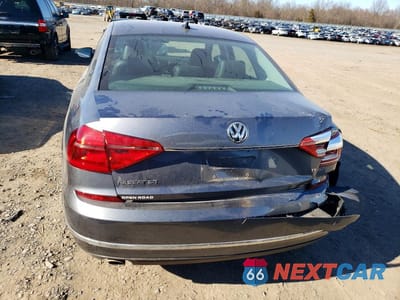 Zdjęcie 6 z 12 samochodu: 2016 VOLKSWAGEN PASSAT SE VIN:1VWBT7A39GC067395 - miniatura