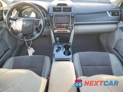 Zdjęcie 8 z 11 samochodu: 2014 TOYOTA CAMRY HYBRID VIN:4T1BD1FK7EU101737 - miniatura