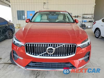 Piąte zdjęcie samochodu w środku: 2023 VOLVO XC60 ULTIMATE VIN:YV4L12RF1P1346072 - miniatura