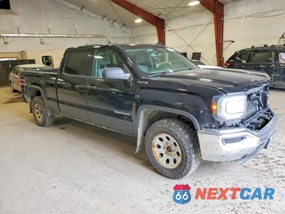 Czwarte zdjęcie samochodu z boku: 2018 GMC SIERRA VIN:3GTU2LEC0JG414134 - miniatura