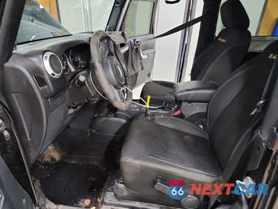 Zdjęcie 7 z 12 samochodu: 2014 JEEP WRANGLER SAHARA VIN:1C4AJWBG0EL219898 - miniatura