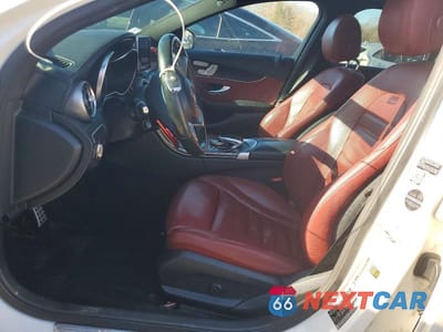 Zdjęcie 7 z 12 samochodu: 2015 MERCEDES-BENZ C 300 4MATIC VIN:55SWF4KB7FU010158 - miniatura