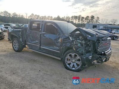 Czwarte zdjęcie samochodu z boku: 2018 GMC SIERRA K1500 DENALI VIN:3GTU2PEJ1JG517777 - miniatura