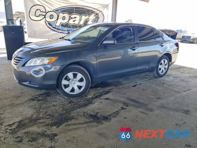 2007 TOYOTA CAMRY LE 4T1BE46K27U195138 - główne zdjęcie licytacji z USA - miniatura