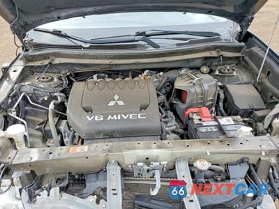 Zdjęcie 12 z 14 samochodu: 2018 MITSUBISHI OUTLANDER GT VIN:JA4JZ4AX3JZ053604 - miniatura