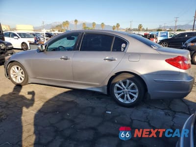 Drugie zdjęcie samochodu z przodu: 2013 HYUNDAI GENESIS 3.8L VIN:KMHGC4DD4DU228698 - miniatura