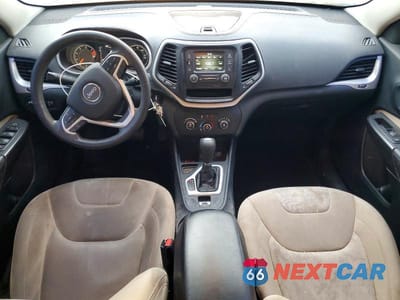 Zdjęcie 8 z 13 samochodu: 2016 JEEP CHEROKEE SPORT VIN:1C4PJLABXGW207421 - miniatura