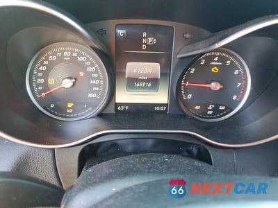 Zdjęcie 9 z 12 samochodu: 2015 MERCEDES-BENZ C 300 4MATIC VIN:55SWF4KB7FU010158 - miniatura