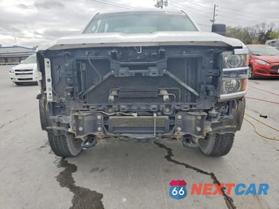 Piąte zdjęcie samochodu w środku: 2017 CHEVROLET SILVERADO C2500 HEAVY DUTY VIN:1GC1CUEG3HF163159 - miniatura
