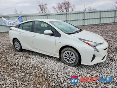 Czwarte zdjęcie samochodu z boku: 2016 TOYOTA PRIUS TWO VIN:JTDKBRFU5G3015930 - miniatura