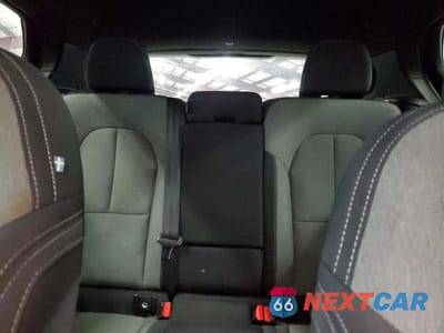 Zdjęcie 10 z 12 samochodu: 2023 VOLVO XC40 CORE VIN:YV4L12UK8P2966304 - miniatura