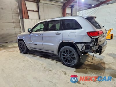 Drugie zdjęcie samochodu z przodu: 2019 JEEP GRAND CHEROKEE LAREDO VIN:1C4RJFAGXKC729983 - miniatura
