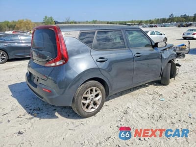 Trzecie zdjęcie samochodu z tyłu: 2020 KIA SOUL S VIN:KNDJ23AU3L7110117 - miniatura