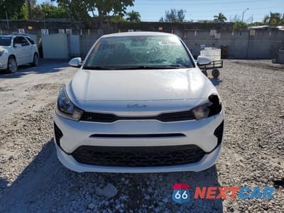 Piąte zdjęcie samochodu w środku: 2022 KIA RIO LX VIN:3KPA24AD4NE471316 - miniatura