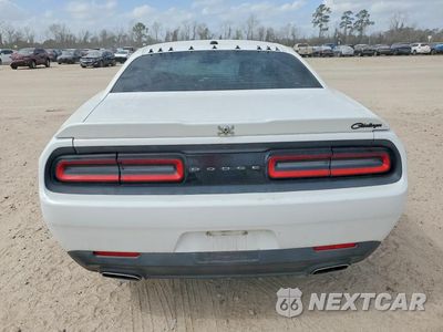 Zdjęcie 6 z 12 samochodu: 2015 DODGE CHALLENGER SXT VIN:2C3CDZAG7FH714864 - miniatura